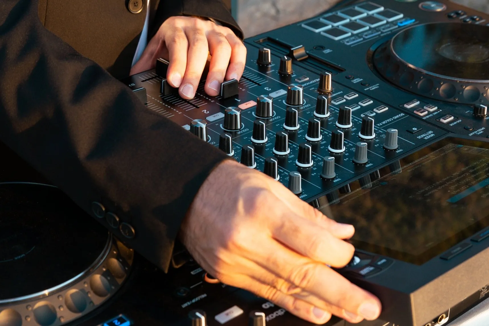 Music Event DJ performansı